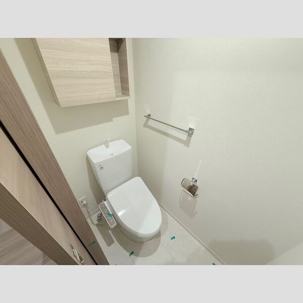 トイレ (トイレ)