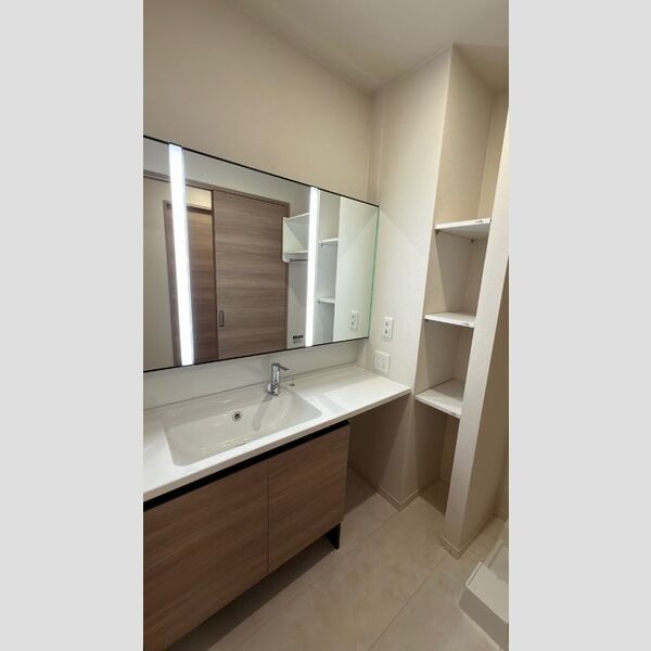 洗面所 (洗面室)