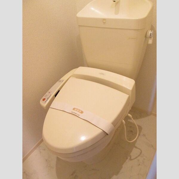 トイレ (温水洗浄暖房便座)