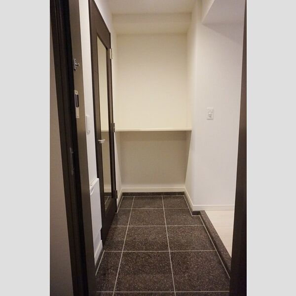 玄関 (玄関　カウンター(飾り棚))