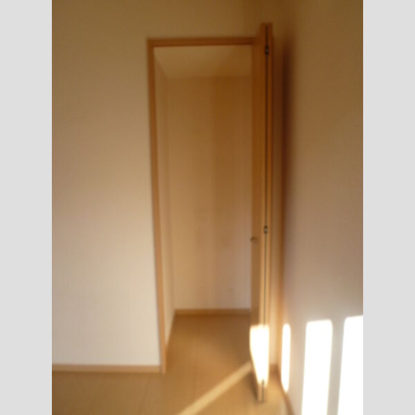 収納 (物入)