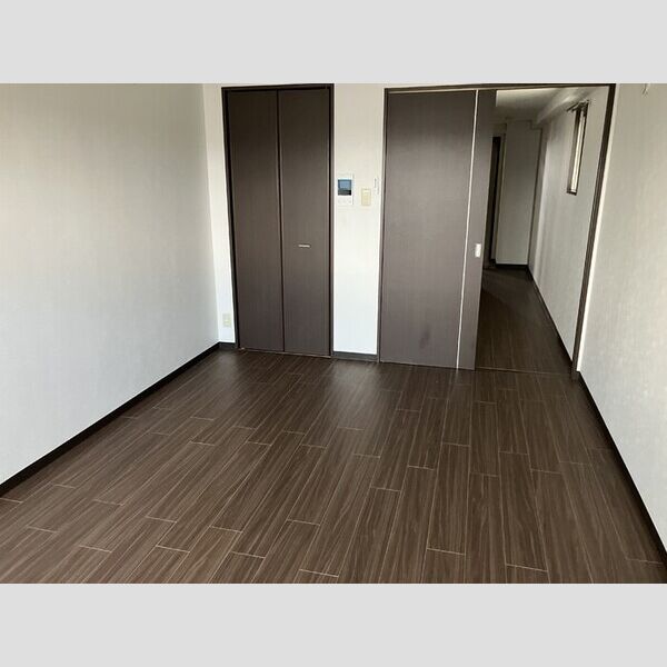 その他 (洋室)