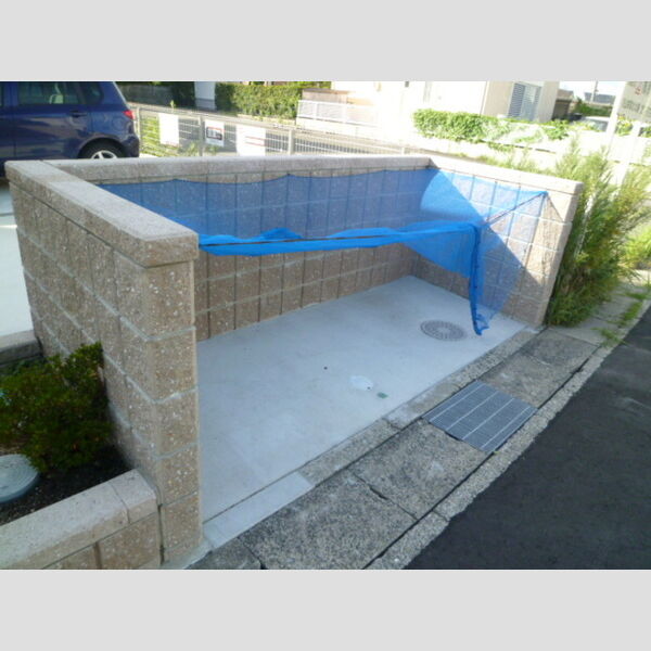 現地周辺 (ゴミ捨て場)