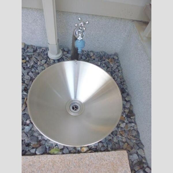 現地周辺 (ペット 水飲み場)