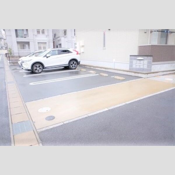 駐車場 (駐車場)