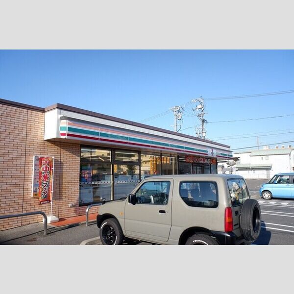 現地周辺 (セブンイレブン瀬戸共栄通4丁目店)