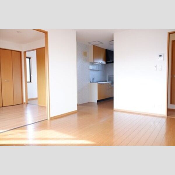 居室・リビング (リビング→キッチン)