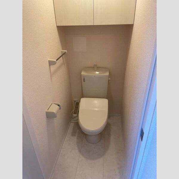 トイレ (WC)