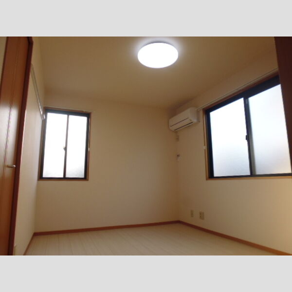 その他 (北側　洋室)