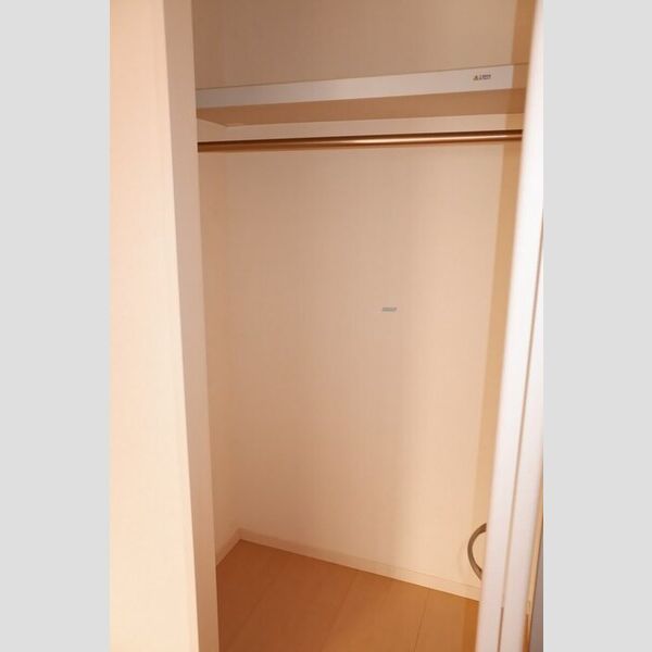 居室・リビング (クローゼット)