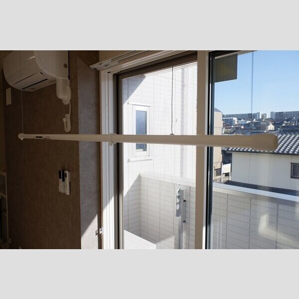 居室・リビング (室内物干し)