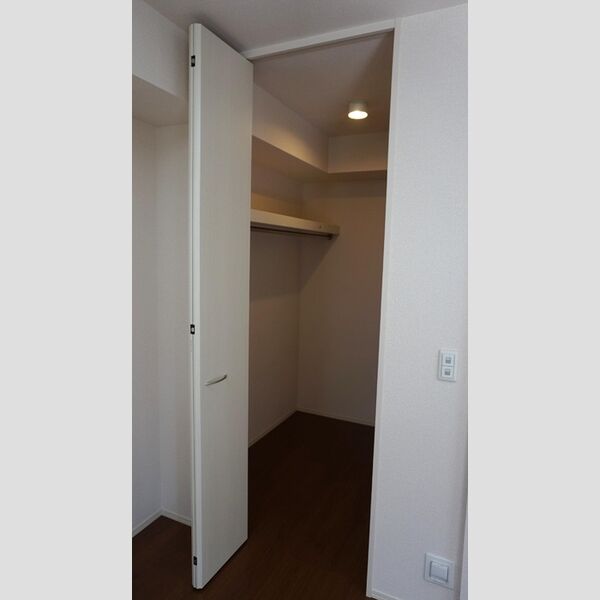 収納 (ウォークインクローゼット)