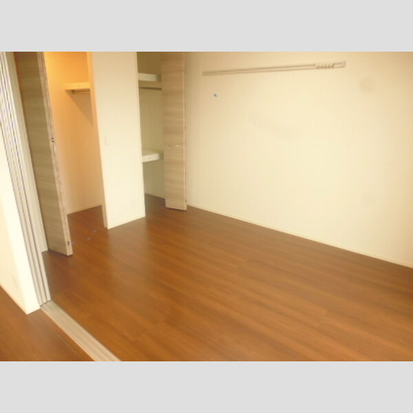 その他 (洋室6帖)