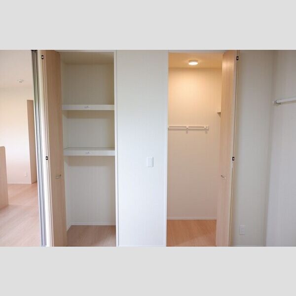 居室・リビング (収納)