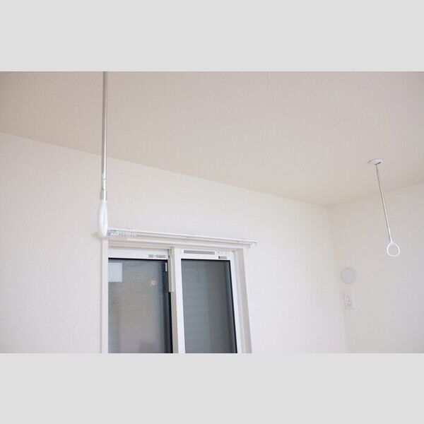 居室・リビング (室内物干し)