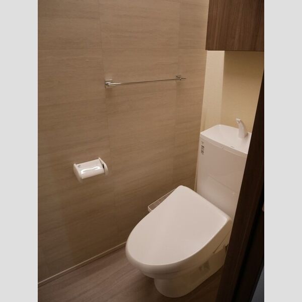 トイレ (温水洗浄暖房便座)