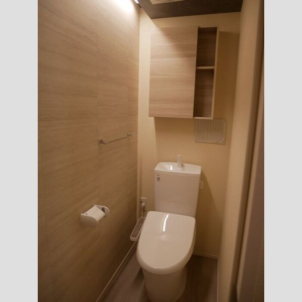 トイレ (温水洗浄暖房便座)