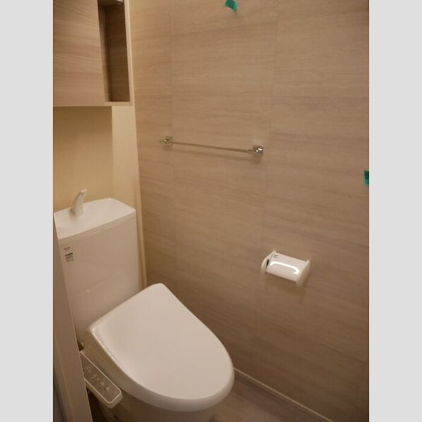 トイレ (温水洗浄暖房便座)