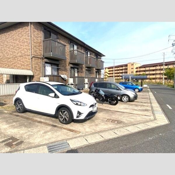 駐車場 (駐車場)
