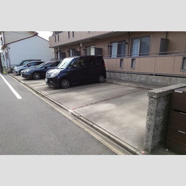 駐車場 (駐車場)