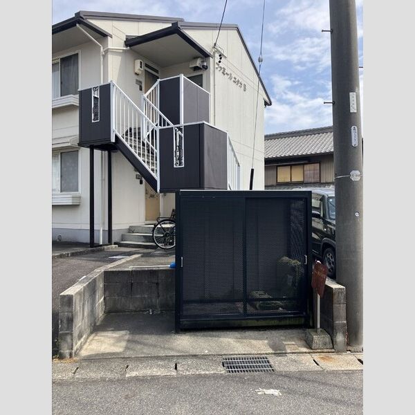 現地周辺 (ゴミステーション)