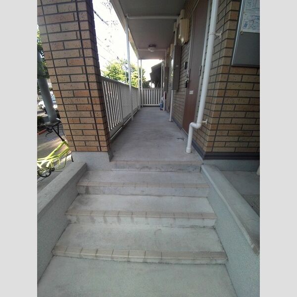 エントランス (エントランス)