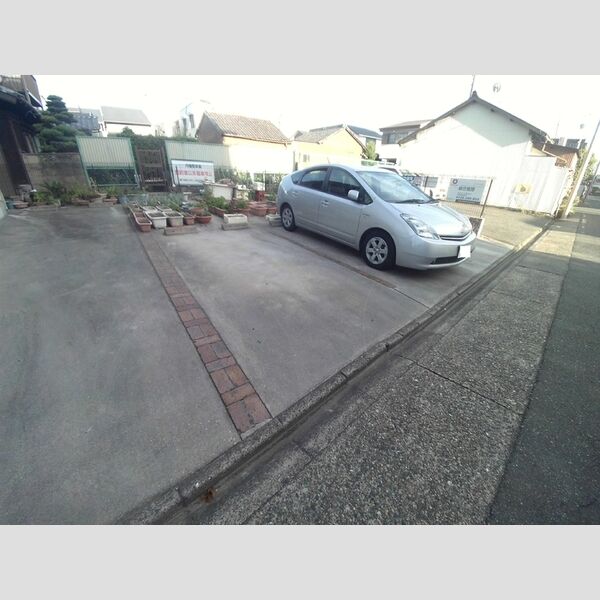 駐車場 (駐車場)