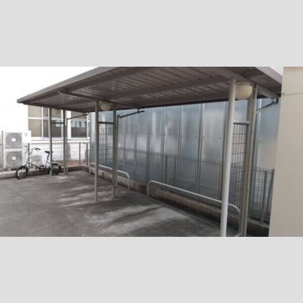 現地周辺 (駐輪場1)