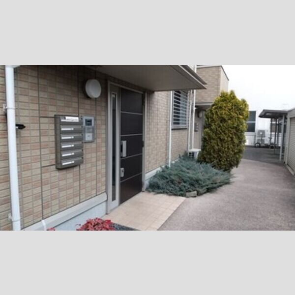 エントランス (エントランス)