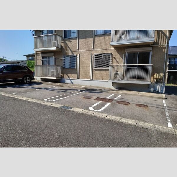 駐車場 (駐車場)