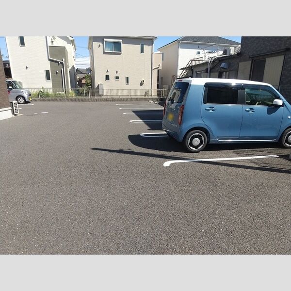 駐車場 (駐車場)