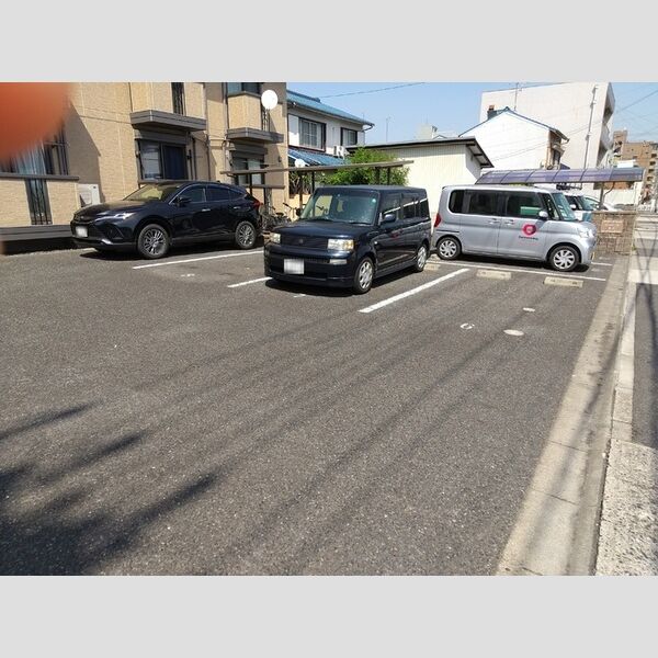 駐車場 (駐車場)