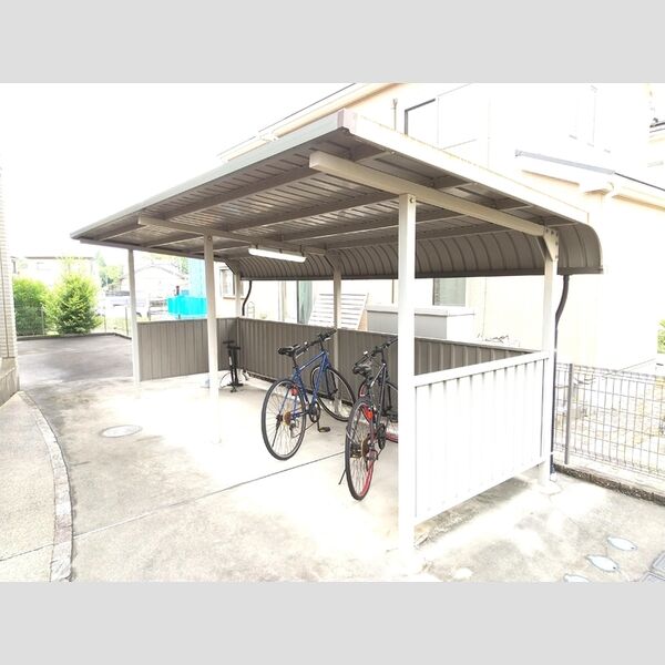 現地周辺 (駐車場)