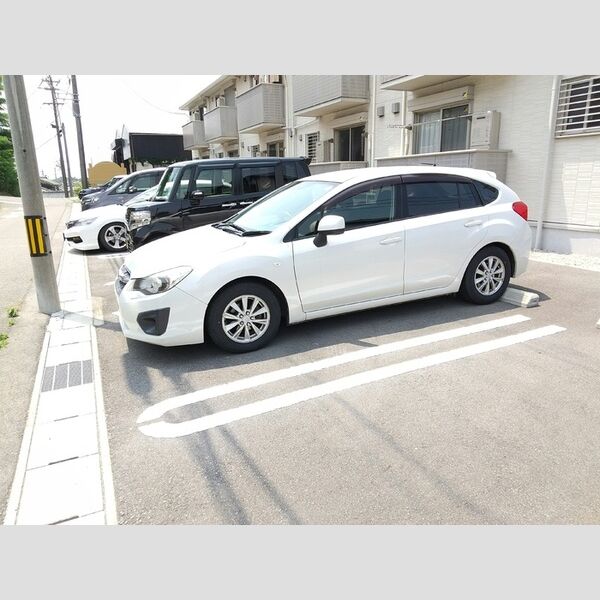 駐車場 (駐車場)