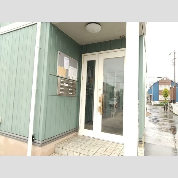 エントランス (エントランス)