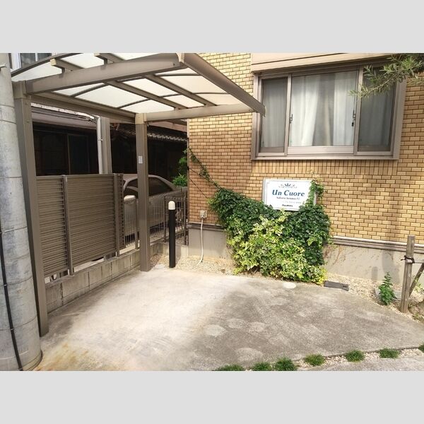 現地周辺 (自転車置き場)
