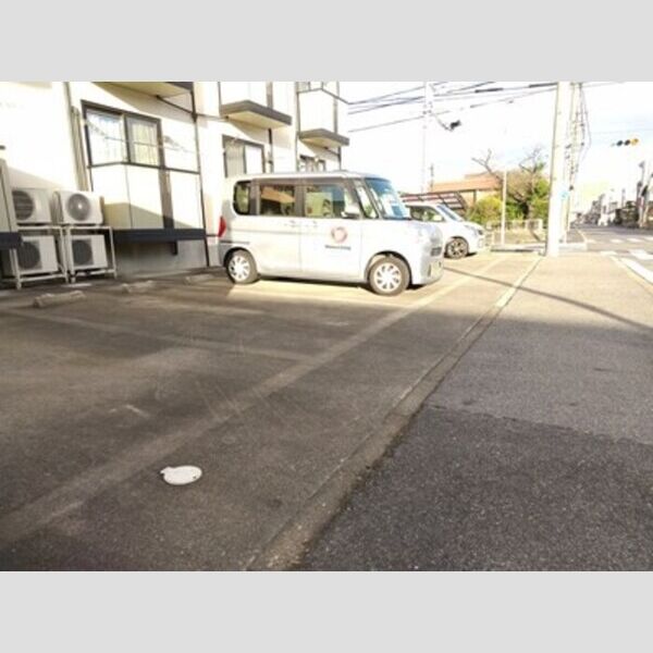 駐車場 (駐車場)