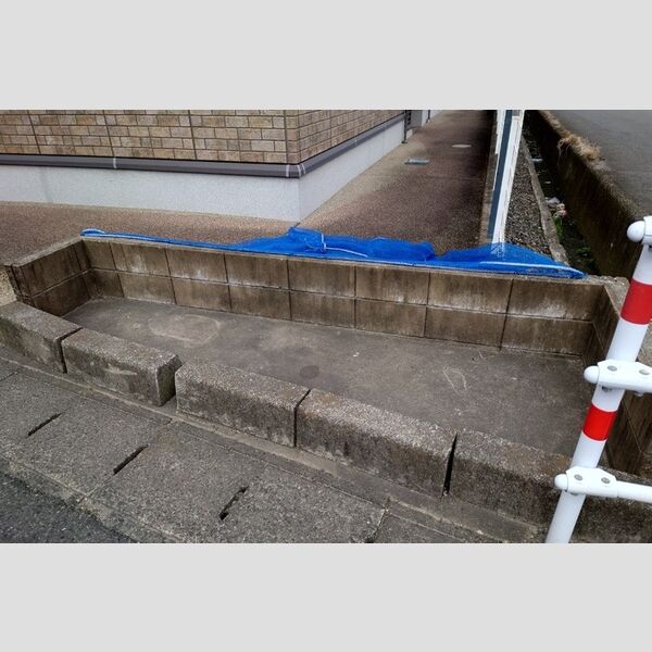 現地周辺 (ゴミ置き場)