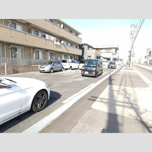 駐車場 (駐車場)