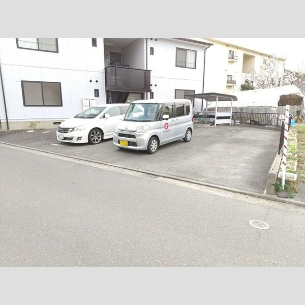 駐車場 (駐車場)