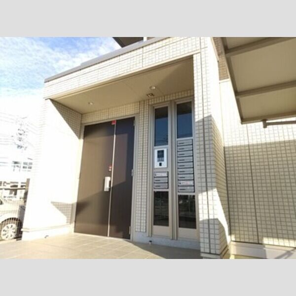 エントランス (エントランス)