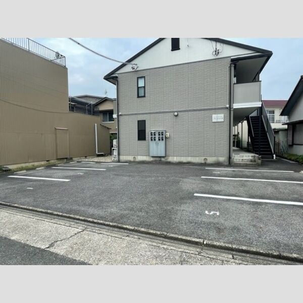駐車場 (駐車場)
