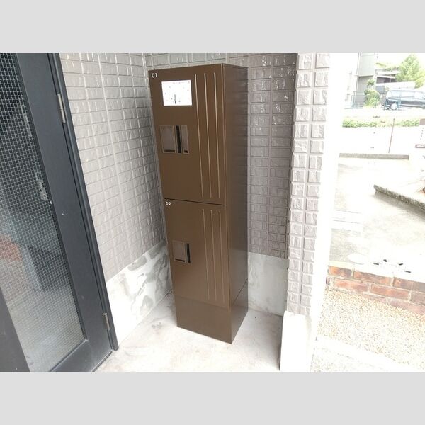 現地周辺 (B棟宅配ボックス)