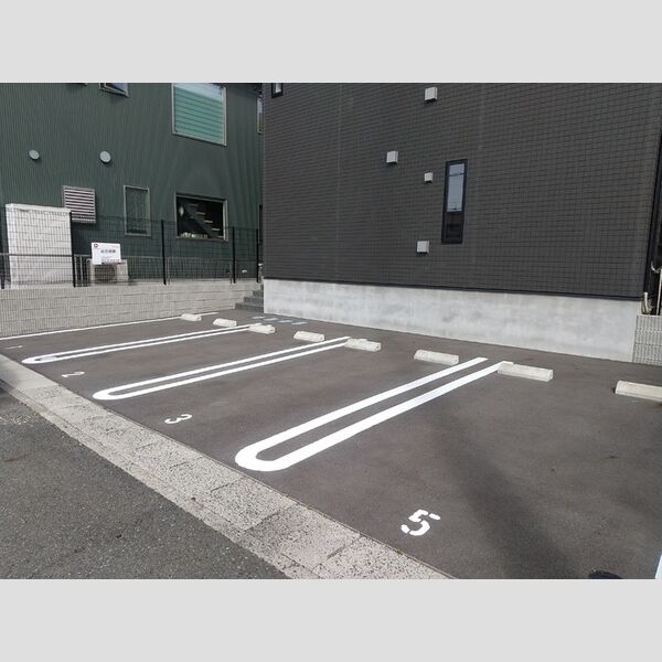 駐車場 (駐車場)