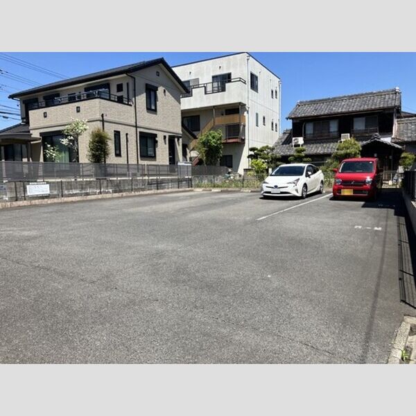 駐車場 (駐車場)