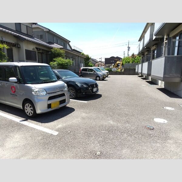 駐車場 (駐車場)