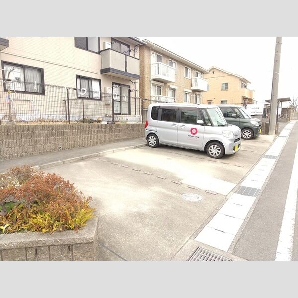 駐車場 (駐車場)