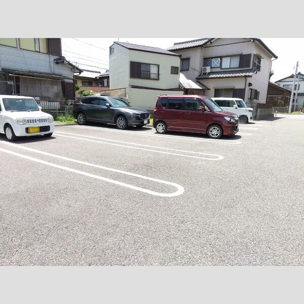 駐車場 (駐車場)