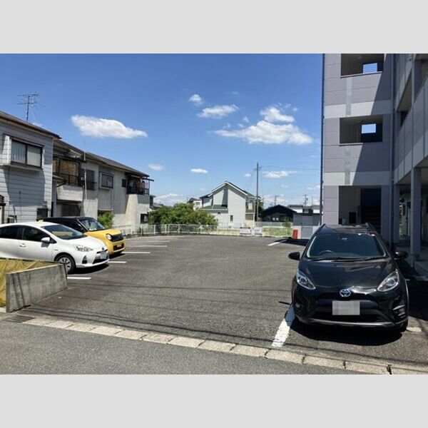 駐車場 (駐車場)