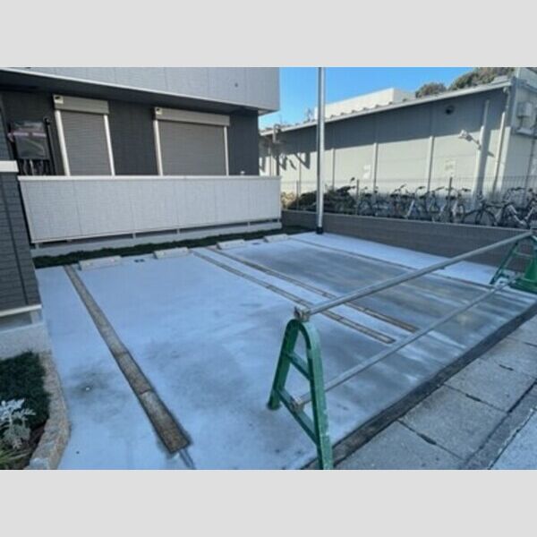 駐車場 (駐車場)
